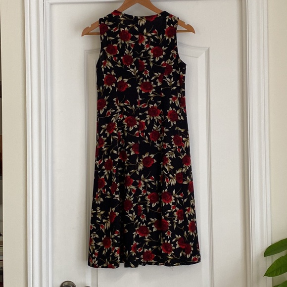 🌹 Vintage BFA Classics Sleeveless Floral Dress - Picture 4 of 5